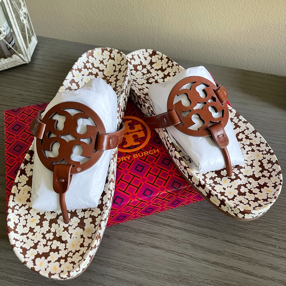 NEW!! Tory Burch Cloud Sandals